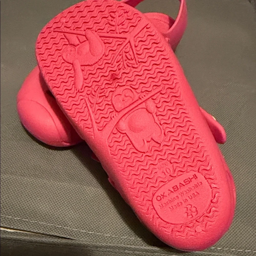 Okabashi Kids Hot Pink Clog with Heel Strap NEW w Tags